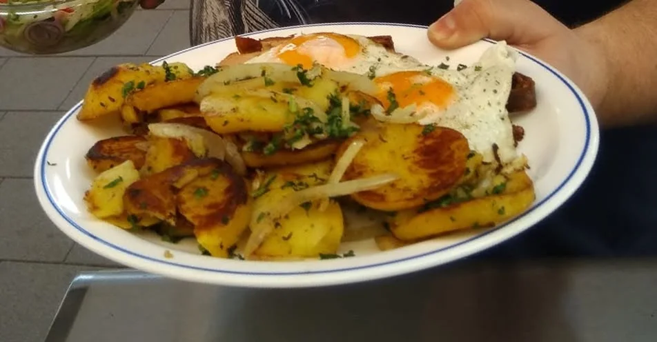 Bratkartoffeln mit 2 Spiegeleier